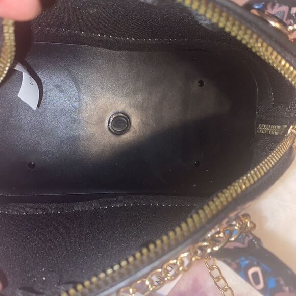 Bohemian Printed Crossbody bag - Picture 7 of 9